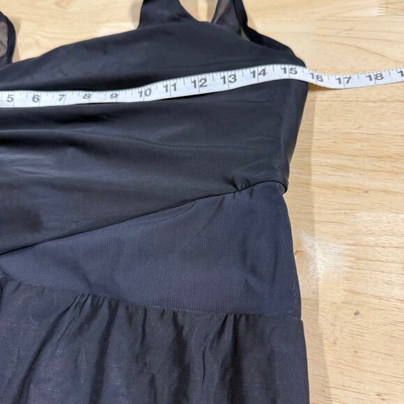 Miraclesuit NWOT Network News Alina Swim Dress Black Size 16 Underwire Slimming - Picture 9 of 12